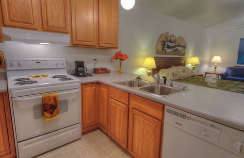Mendenhall Valley Hotel | Inviting Frontier Suites Hotel in Juneau with Family Amenities