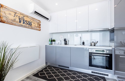 Salema Apartment | Pet-Friendly Frontline Seaview Apartment with Breakfast