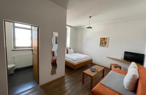 Meiningen Hotel | Experience Fronveste das alte Knasthaus: 8.5/10 Rated Stay