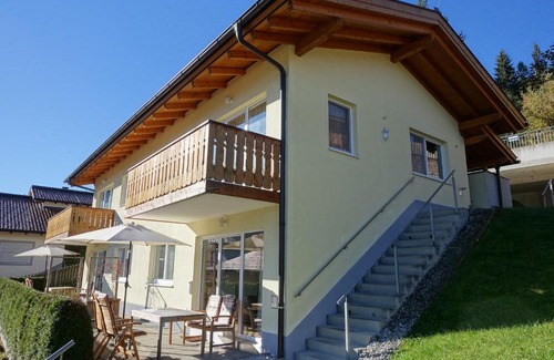 Hundsdorfl Apartment | Charming Frozen Time Apartments: 8.9/10 & Pet-Friendly Bliss