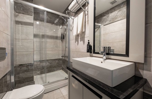 Arnavutkoy Hotel | Budget-Friendly Frt Airlines Otel with Great Amenities