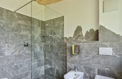 Barbiano Apartment | Discover Frühaufhof Apartment "Platt-Langkofel" - Farm Stay