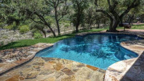 Concan House | Relax at Fryars' Villa: Family-Friendly Retreat with Pool