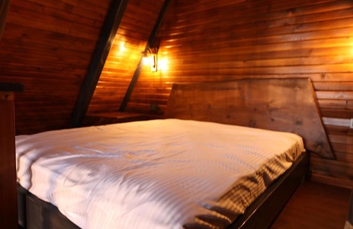 Toroslar House | Discover FS Bungalows Otel: Pet-Friendly Retreat with Pool