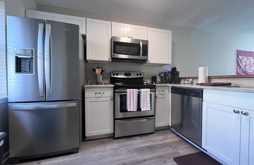 College Town House | Guest Rated 10/10: FSU Two Story Townhouse Near Stadium