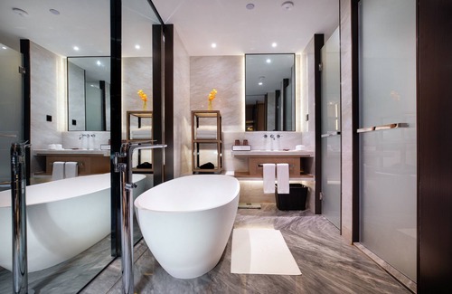 Haining Hotel | Explore Fubang Lijia International Hotel: 4-Star Comfort