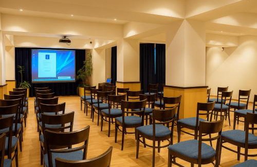 Province of Tierra del Fuego Hotel | Explore Fueguino Hotel: 4-Star Comfort with Spa & Dining