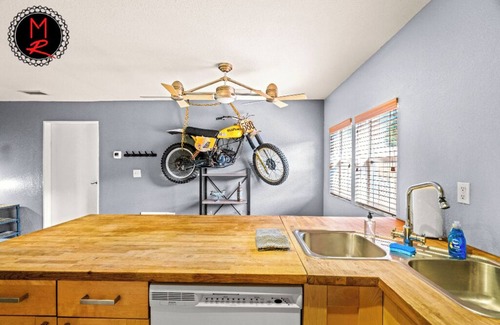 Brooksville Apartment | Adventure Awaits at Moto Ranch The Privateer - Rated 10/10