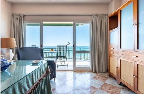 Costa del Sol House | Beachfront Retreat in Fuengirola with Spa & Ocean Views