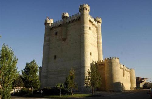 Fuensaldana Apartment | Discover Fuensaldaña Turística: Family-Friendly Retreat