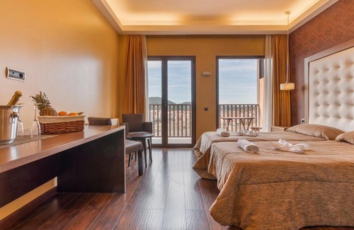 Valderrobres Hotel | Family-Friendly Fuente del Miro: Top Rated & Accessible Stays
