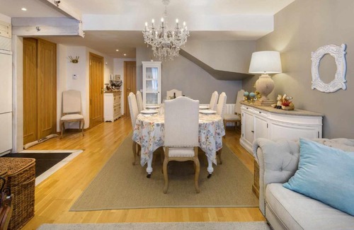 Panticosa Apartment | Relaxing Fuente del Tesoro Duplex in Panticosa