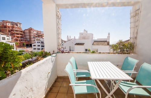 Castillo de Sabinillas Apartment | Unforgettable Stay at Fuentes de la Duquesa A323 with Pool & Spa
