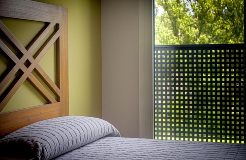Aguaton Apartment | Pet-Friendly Retreat at Fuentes de la Hoz - Rated 9.7/10