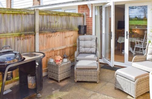Irstead House | Inviting Fuggle: Pet-Friendly Haven with 9.5/10 Rating
