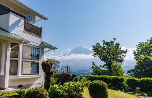 Fujinomiya House | Fuji別邸