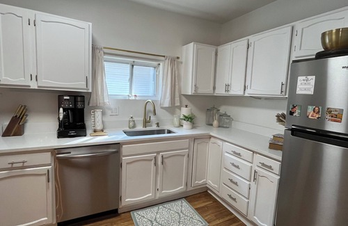Lansing House | Convenient 3-Bed Home near Sparrow Hospital & MSU