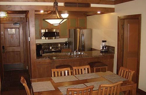 Incline Village Condo | Unmatched Access to Hyatt & Beaches, Steps from the Ocean