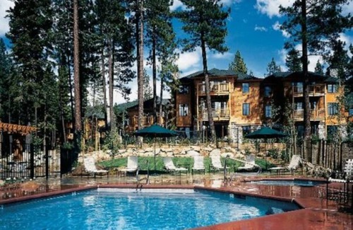 Incline Village Condo | Unmatched Access to Hyatt & Beaches, Steps from the Ocean