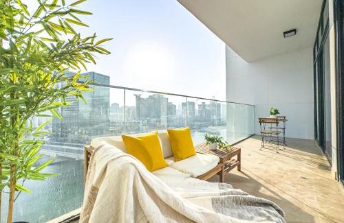 Abu Dhabi Apartment | Full Canal View - Upgraded - Huge Balcony - 5 min walk from ADGM, Cleveland & Galleria - Ideal for Corporate Guests & Business Professionals
