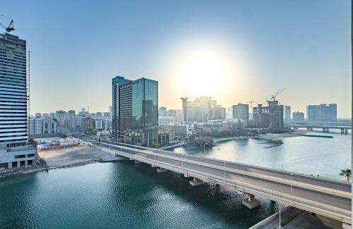 Abu Dhabi Apartment | Full Canal View - Upgraded - Huge Balcony - 5 min walk from ADGM, Cleveland & Galleria - Ideal for Corporate Guests & Business Professionals