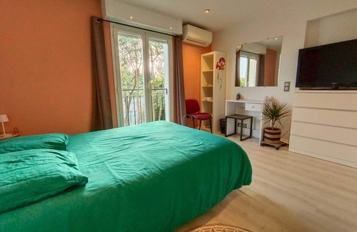 Saint Pierre de Feric Bed & Breakfast | Full Floor｜Rest, Calm & Serenity - Chez Benny