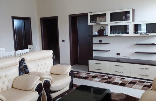 Ura Vajgurore Apartment | Budget-Friendly Stay at Full House - Pet & Child Friendly