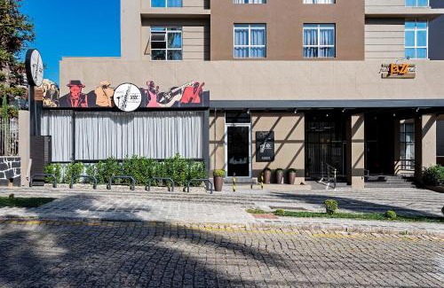 Batel Hotel | Pet-Friendly Stay at FULL JAZZ by Slaviero Hotéis