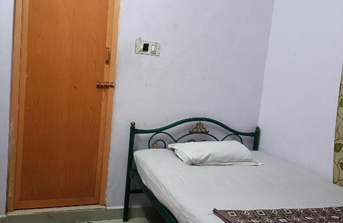 Tiruvannamalai House | Exceptional Full Moon House in Tiruvannamalai
