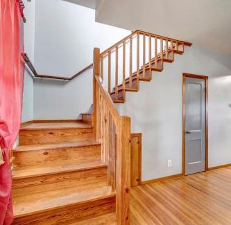 Fredericksburg Bed & Breakfast | Inviting Full Moon Inn: Family-Friendly with Hot Tub Access