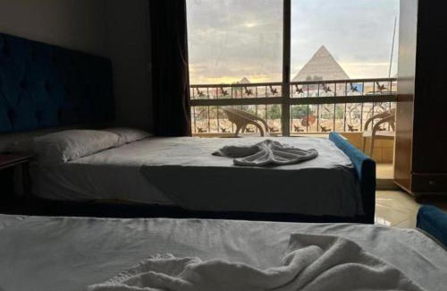 Al Haram Hotel | Full Moon pyramids view