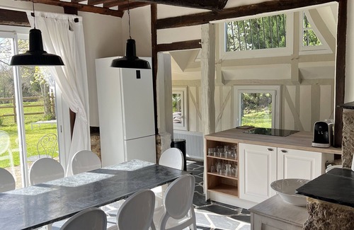 Honfleur House | Authentic Cottage Getaway in Honfleur with Ocean View