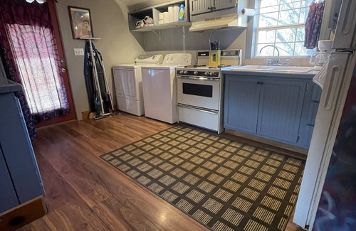 Tahlequah House | Cozy Creek-Side Retreat with Lake View & Kid-Friendly Perks