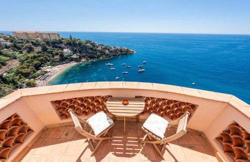 Les Salines Apartment | Scenic Sea View Hotel Near Monaco with Pool Access
