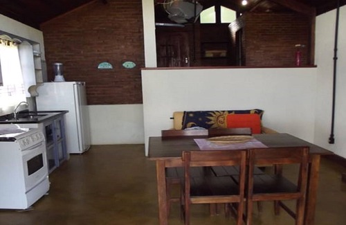 Goncalves Ski Chalet | Scenic Mantiqueira Chalet with Breakfast Included