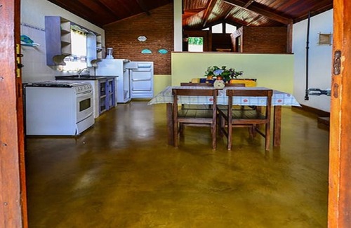 Goncalves Ski Chalet | Scenic Mantiqueira Chalet with Breakfast Included