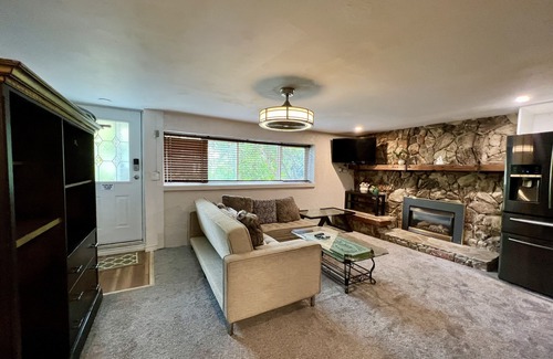 Delta Apartment | Inviting Resort-Style Home with Hot Tub and Heated Pool
