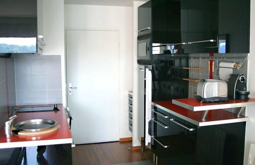 Saint-Valery-en-Caux Apartment | Oceanview Studio with Balcony - Guest Rated 9.8/10