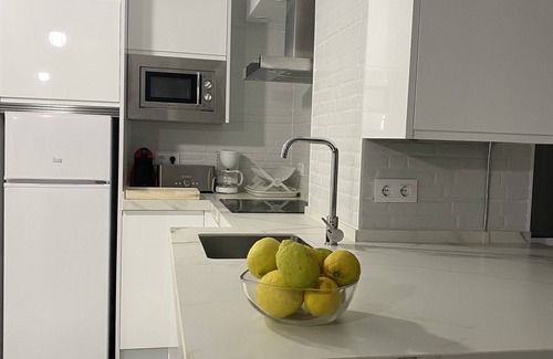 Cadiz Condo | Cozy Apartment Steps from the Beach with Family-Friendly Spa