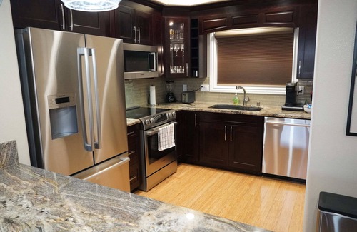 Santa Clara Condo | Impeccable Service & Fast Wi-Fi in Fully Equipped Apartment