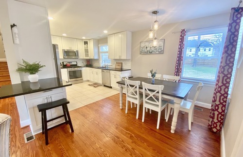 Fairfax House | Exceptional Stay in a Fully Fenced Home with Kitchen Access