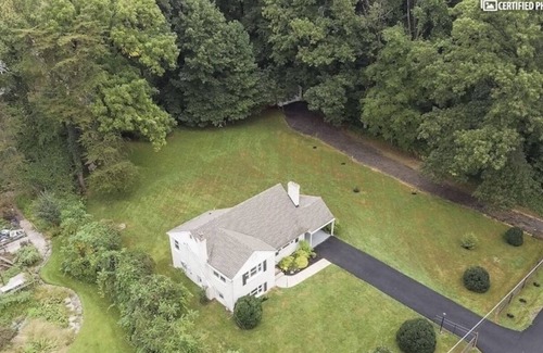 Fairfax House | Exceptional Stay in a Fully Fenced Home with Kitchen Access