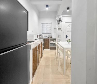 Manoc-Manoc Apartment | Cozy 1BR Retreat with Kitchen - Steps from the Beach