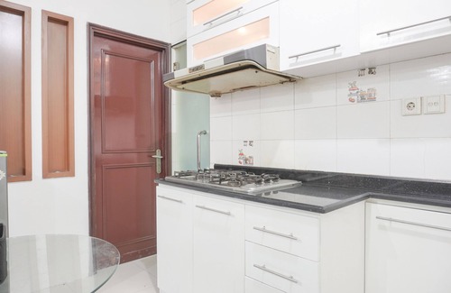 Chinatown Apartment | Cozy 2BR Apartment with Breakfast at Gajah Mada Mediterania
