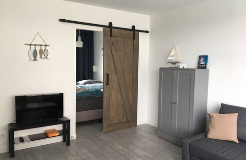 Municipality of Zandvoort Apartment | Fully furnished apartment in Zandvoort. Four-legged friends are welcome🐾