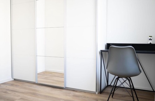 Oberdobling Apartment | Prime Fully Furnished Apt Near Austrian Center Vienna