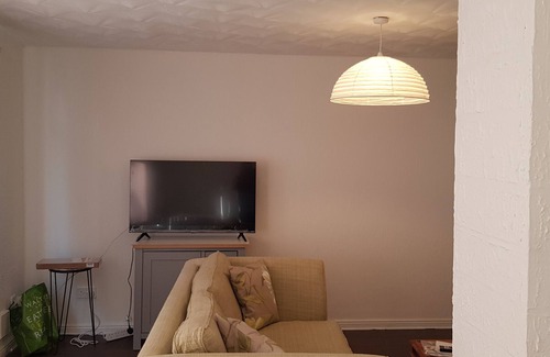 Cumbernauld House | Convenient Fully Furnished Accommodation for Contractors & Students