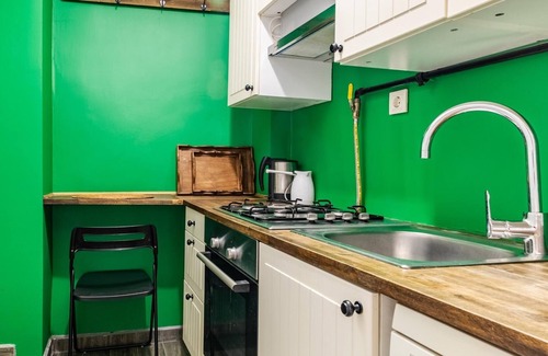 Fatih Apartment | Cozy Fully Furnished Flat Steps from Marmaray Stop