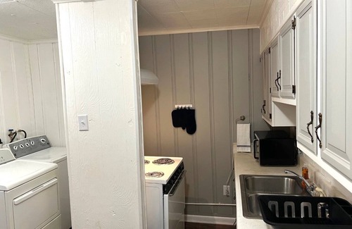 Bluewell Apartment | Cozy 1 Bedroom Apartment Close to Bluefield's Attractions