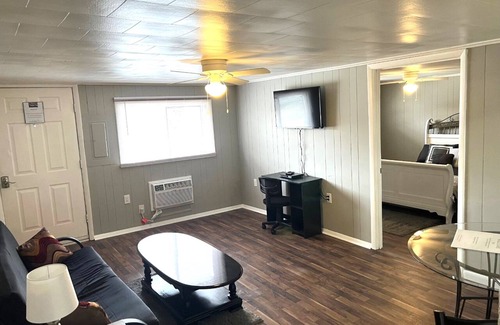 Bluewell Apartment | Cozy 1 Bedroom Apartment Close to Bluefield's Attractions